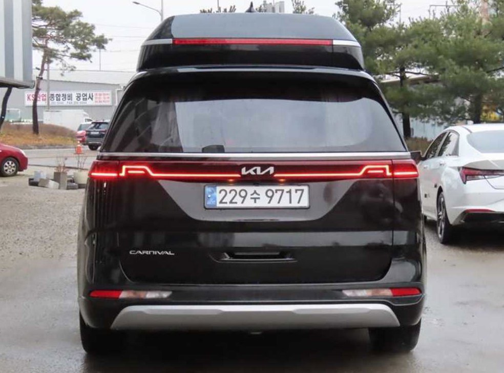 기아 카니발 디젤 9인승 하이리무진 시그니처 사진 4