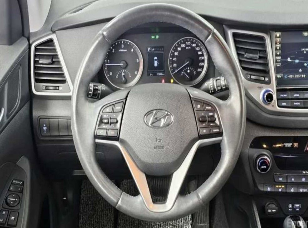 현대 투싼 디젤 1.7 2WD 사진 8
