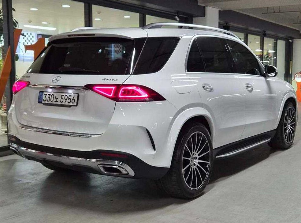 벤츠 GLE 클래스 GLE 450 4MATIC 사진 4