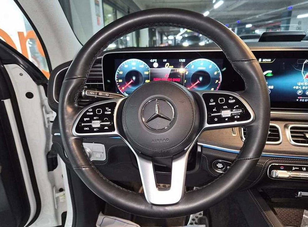 벤츠 GLE 클래스 GLE 450 4MATIC 사진 9