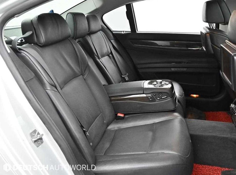 BMW 7시리즈 730 사진 12