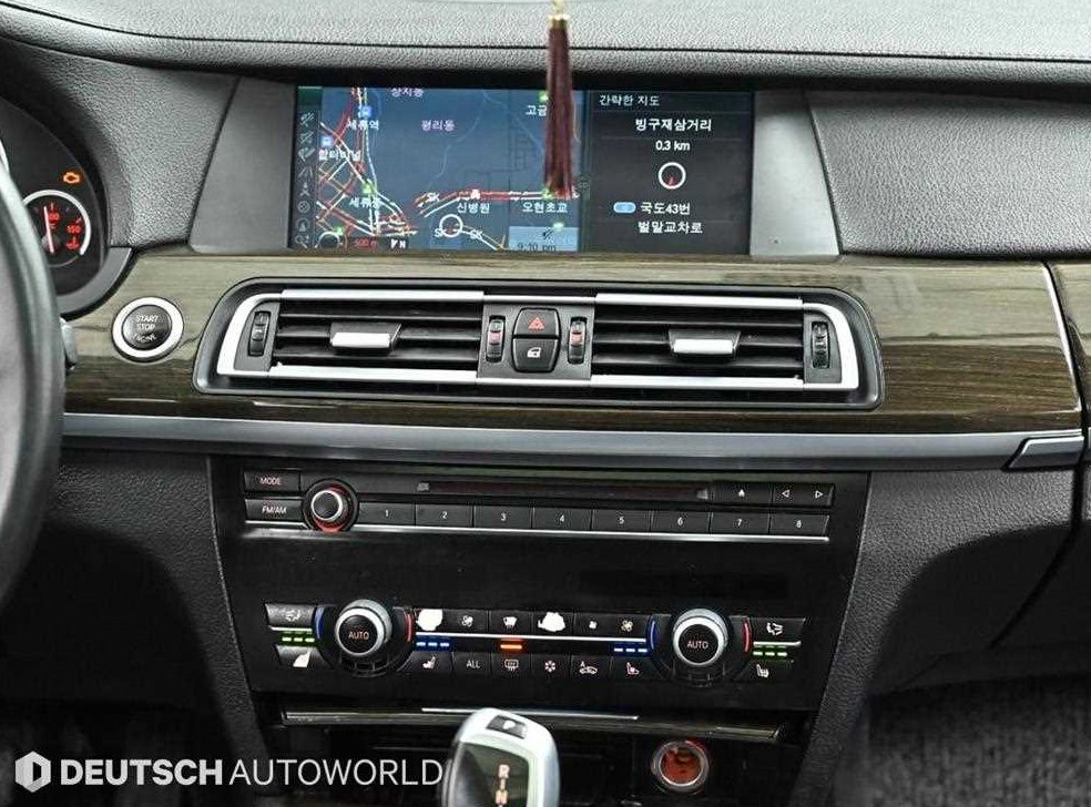 BMW 7시리즈 730 사진 14