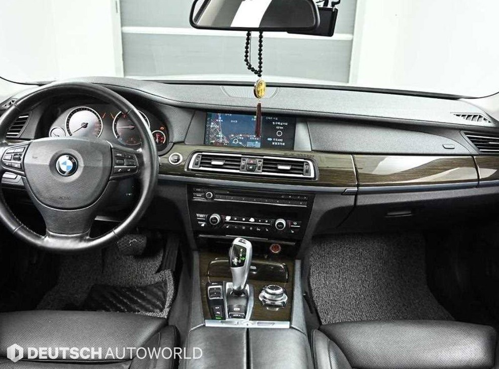 BMW 7시리즈 730 사진 7
