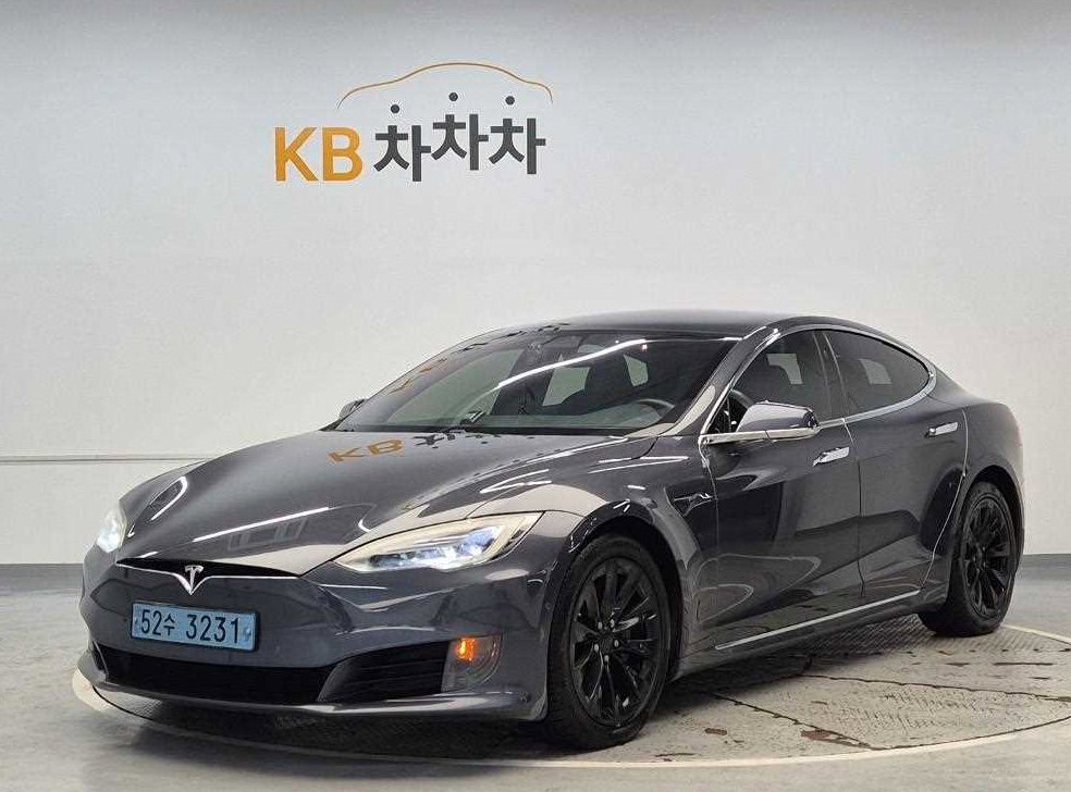 테슬라 모델 S 90D