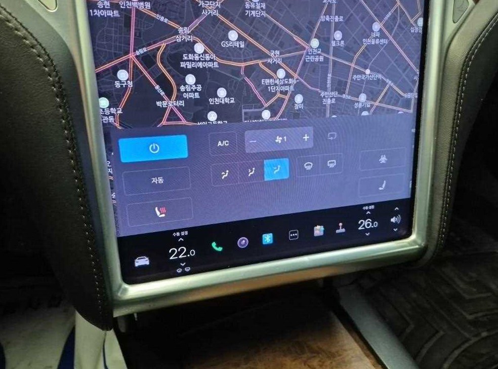 테슬라 모델 S 90D 사진 17