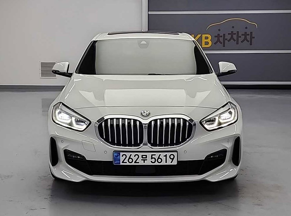 BMW 1시리즈 120i M 스포츠 사진 2