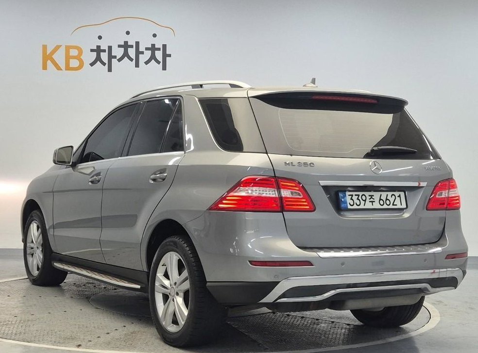 벤츠 M 클래스 ML350 블루텍 4매틱 사진 2