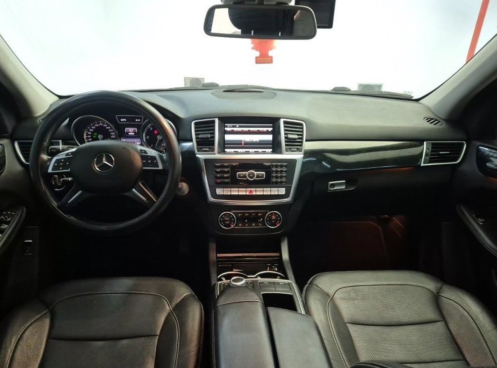 벤츠 M 클래스 ML350 블루텍 4매틱 사진 7