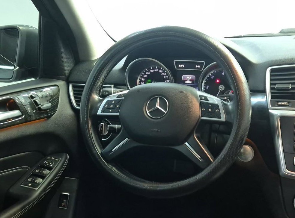 벤츠 M 클래스 ML350 블루텍 4매틱 사진 9