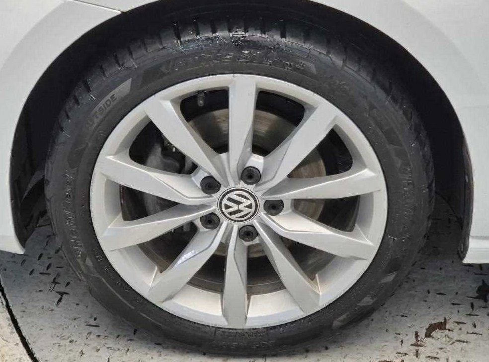 폭스바겐 골프 2.0 TDI 사진 19