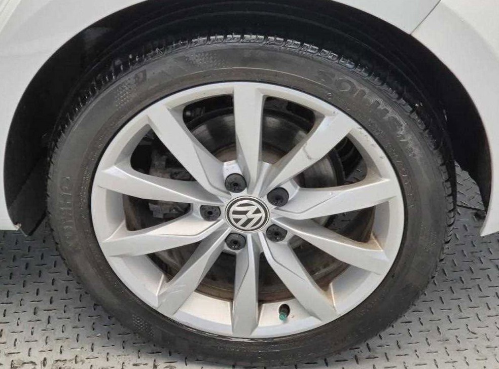 폭스바겐 골프 2.0 TDI 사진 20
