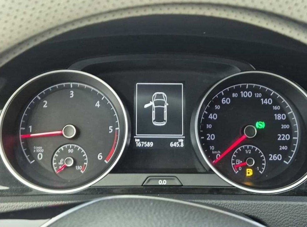폭스바겐 골프 2.0 TDI 사진 6