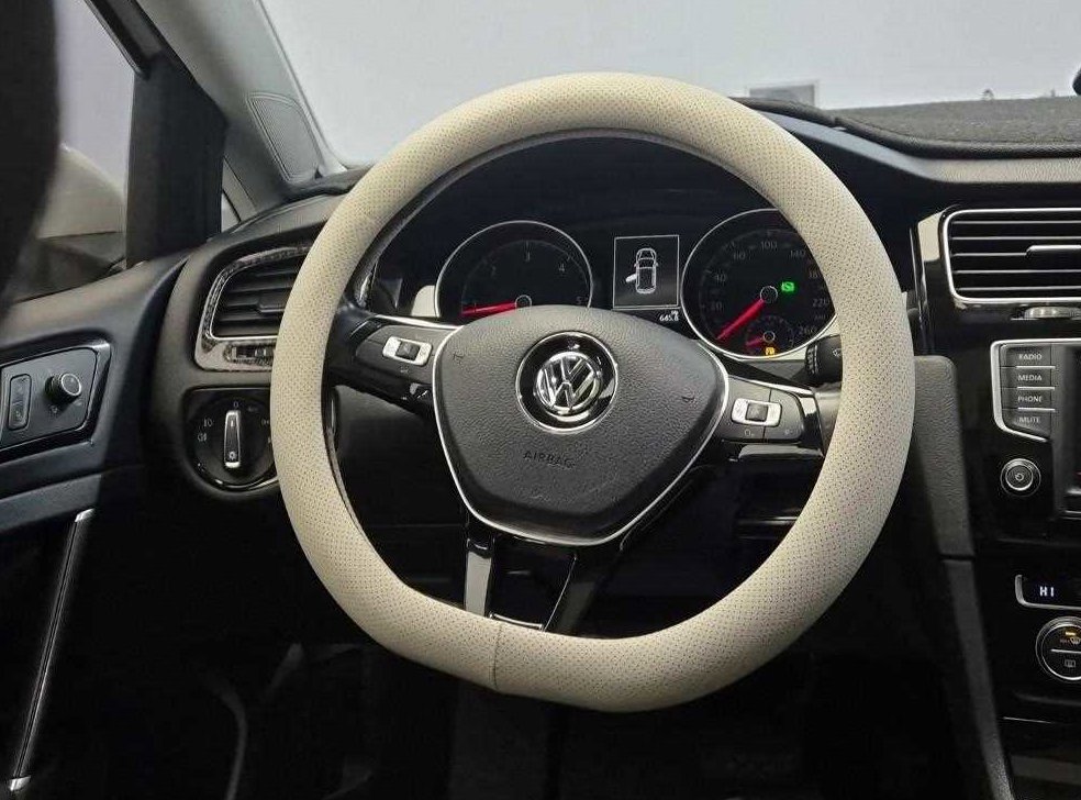 폭스바겐 골프 2.0 TDI 사진 9