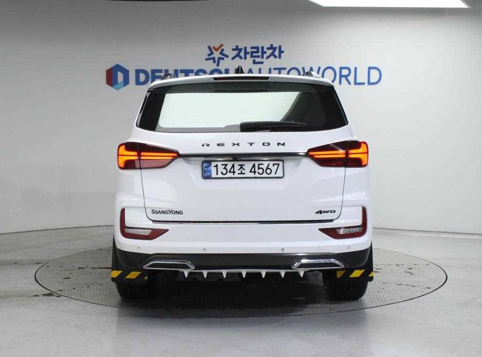 KG모빌리티(쌍용)  렉스턴 디젤 2.2 4WD 프레스티지 사진 4