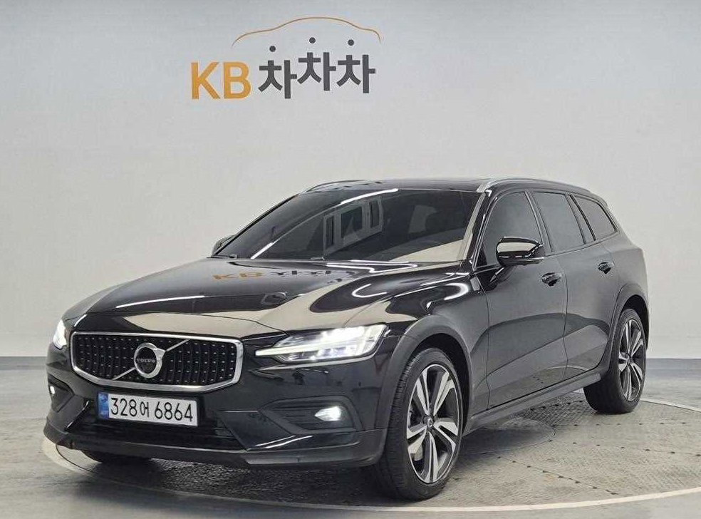 볼보 V60 2.0 B5 프로 AWD