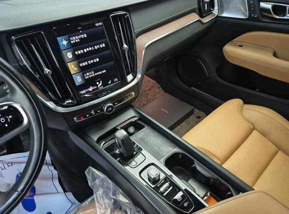 볼보 V60 2.0 B5 프로 AWD 사진 10