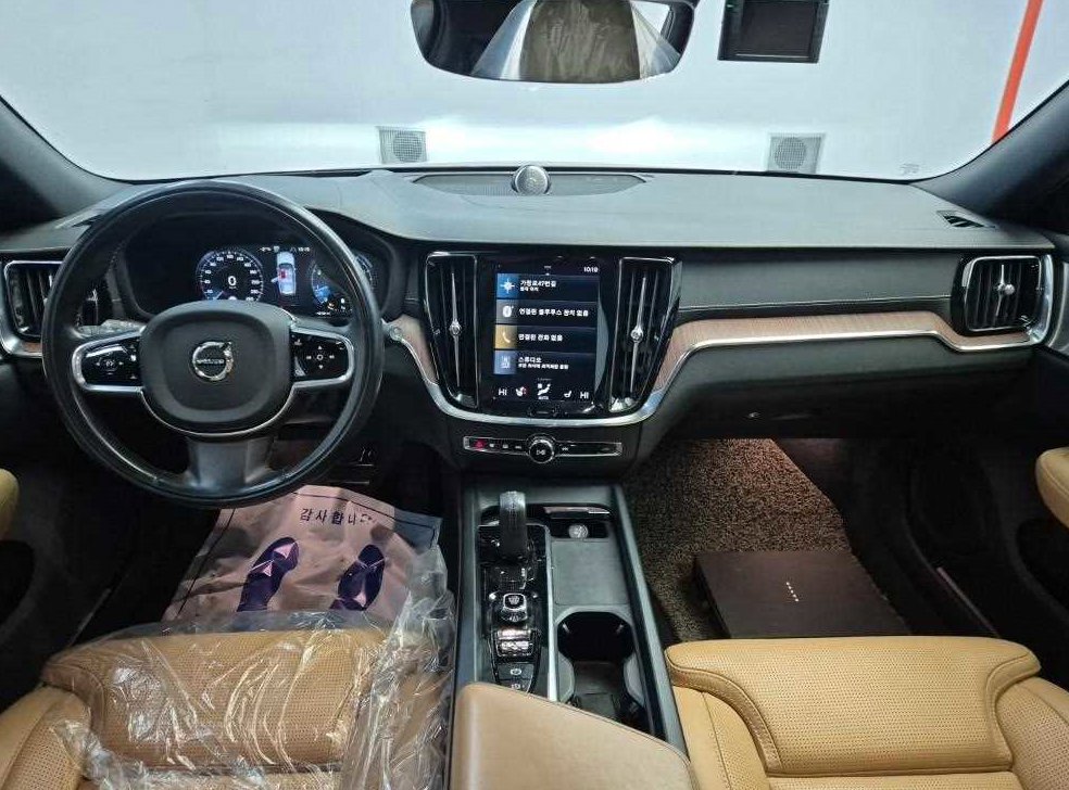 볼보 V60 2.0 B5 프로 AWD 사진 7