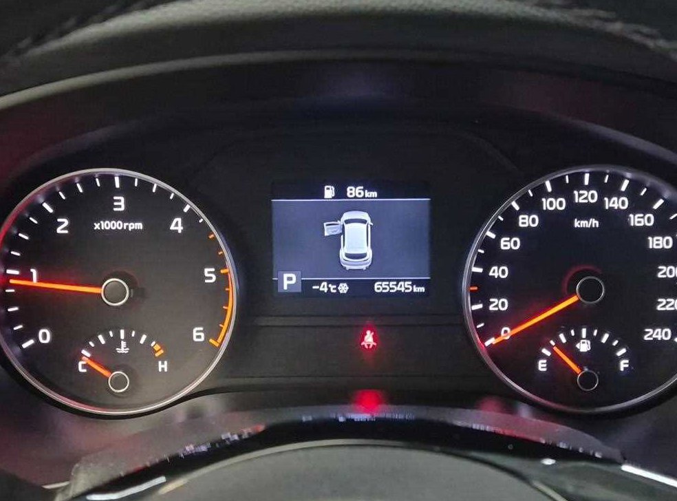 기아 스포티지 2.0 디젤 2WD 사진 6