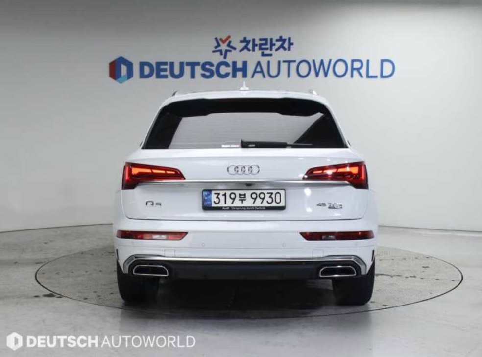 아우디 Q5 45 TFSI 콰트로 프리미엄 사진 4