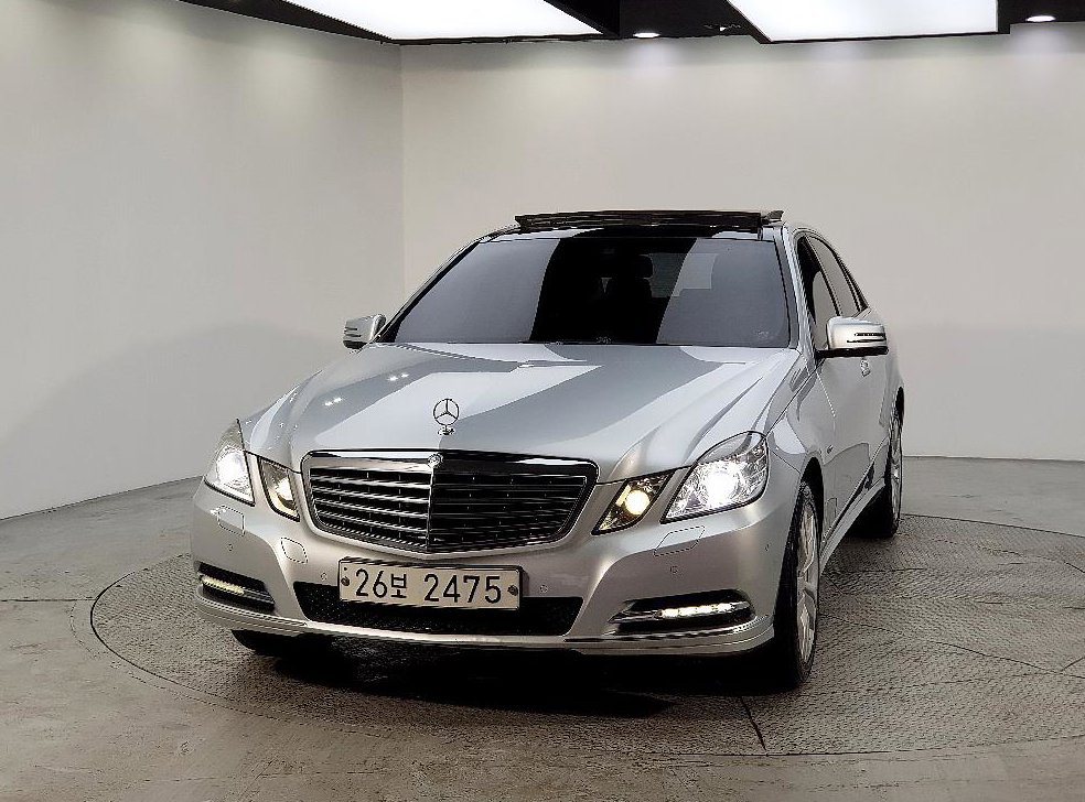 벤츠 E 클래스 E300 엘레강스 사진 2