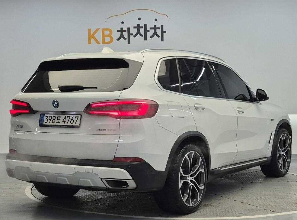 BMW X5 xDrive 45e xLine 사진 3