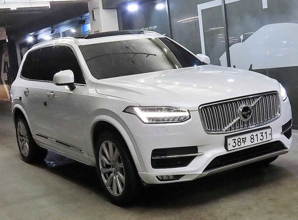 볼보 XC90 2.0 T6 AWD