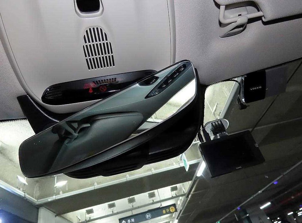 볼보 XC90 2.0 T6 AWD 사진 14