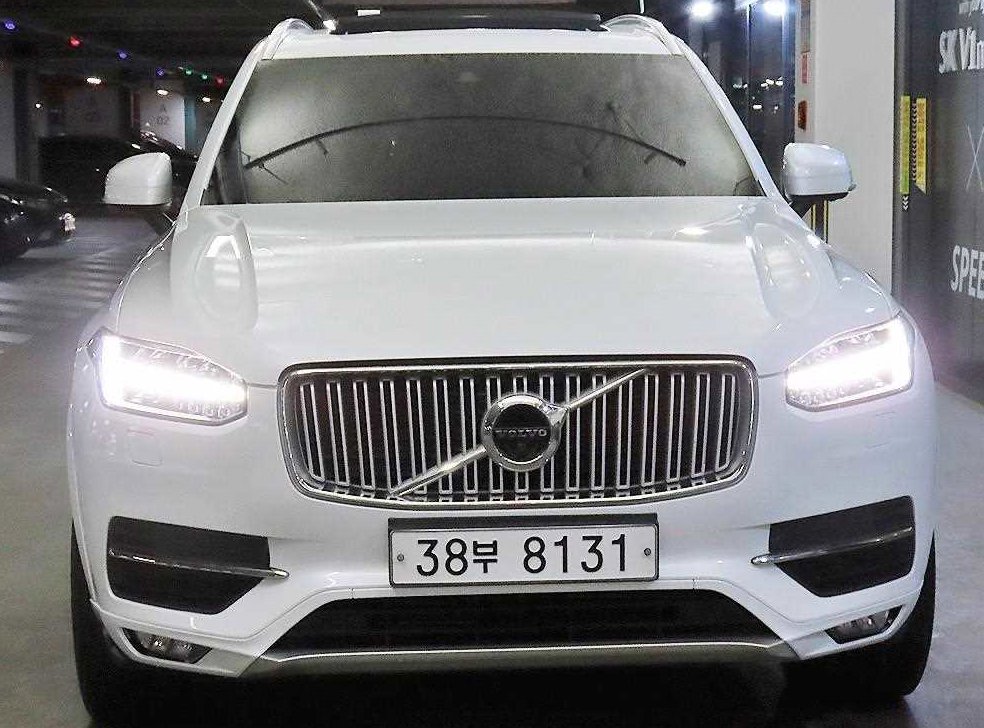 볼보 XC90 2.0 T6 AWD 사진 2
