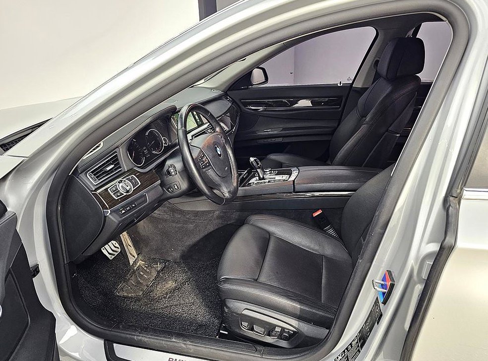BMW 7시리즈 740 사진 8