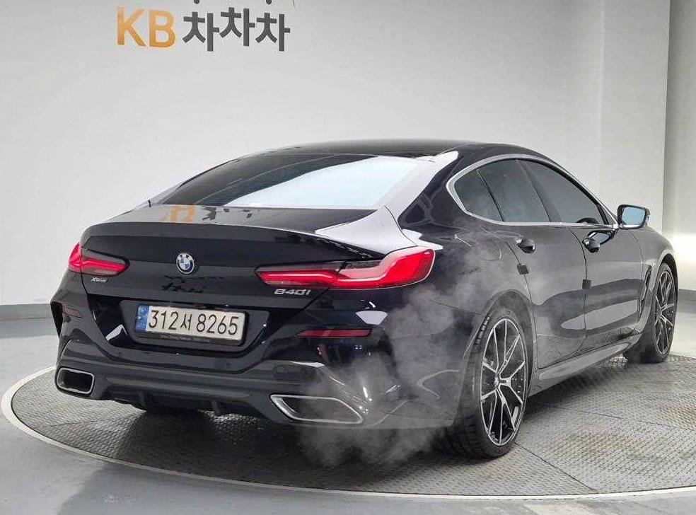 BMW 8시리즈 840i xDrive M 스포츠 그란쿠페 사진 3
