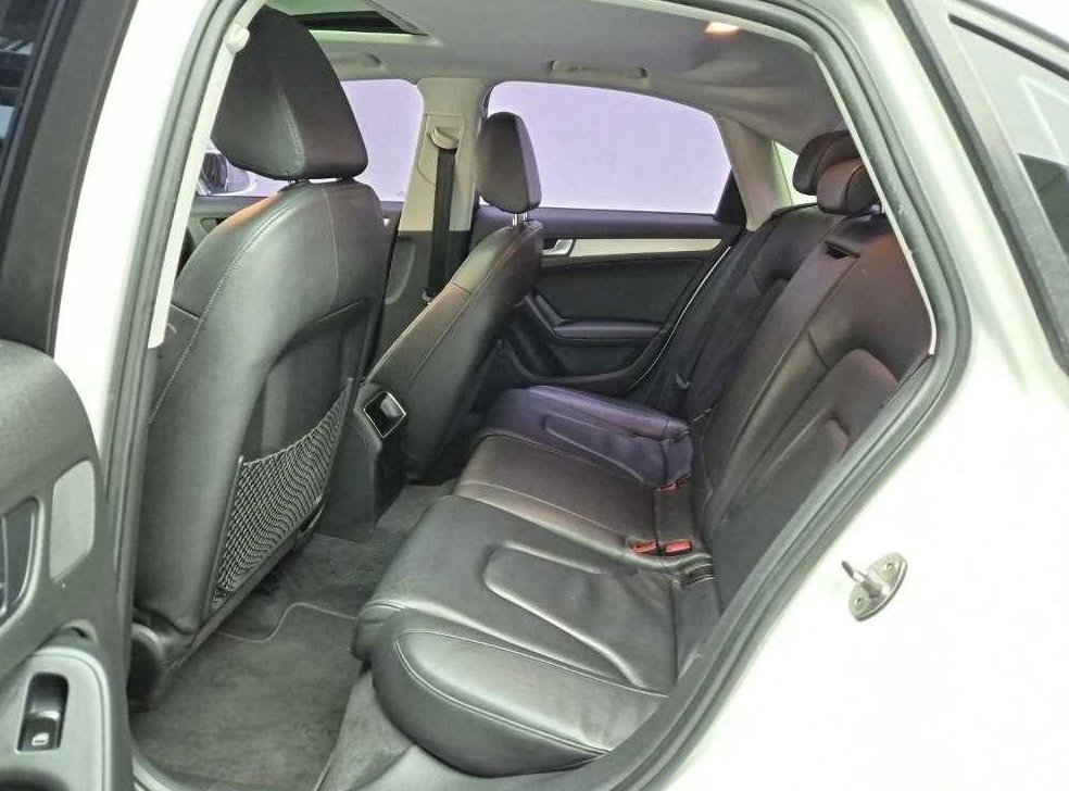 아우디 A4 2.0 TFSI 콰트로 사진 11
