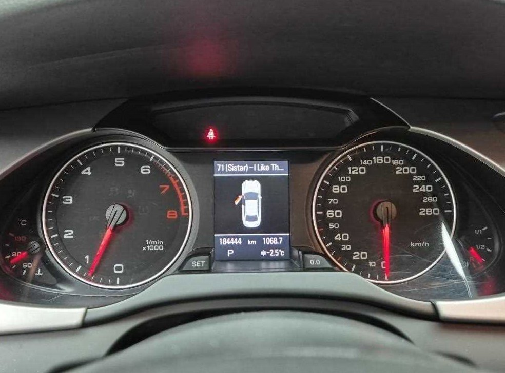 아우디 A4 2.0 TFSI 콰트로 사진 5