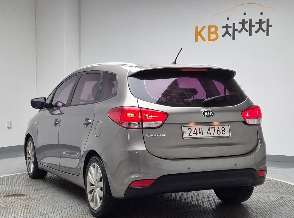 기아 카렌스 2.0 LPI 프레스티지 사진 2