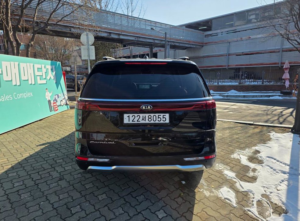 기아 카니발 디젤 9인승 시그니처 사진 3