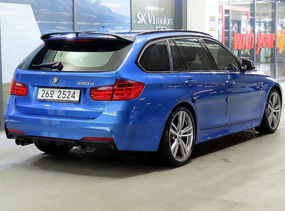 BMW 3시리즈 320d 투어링 M 퍼포먼스 에디션 사진 4