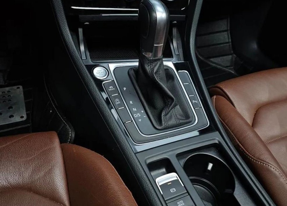 폭스바겐 골프 2.0 TDI 프리미엄 사진 9