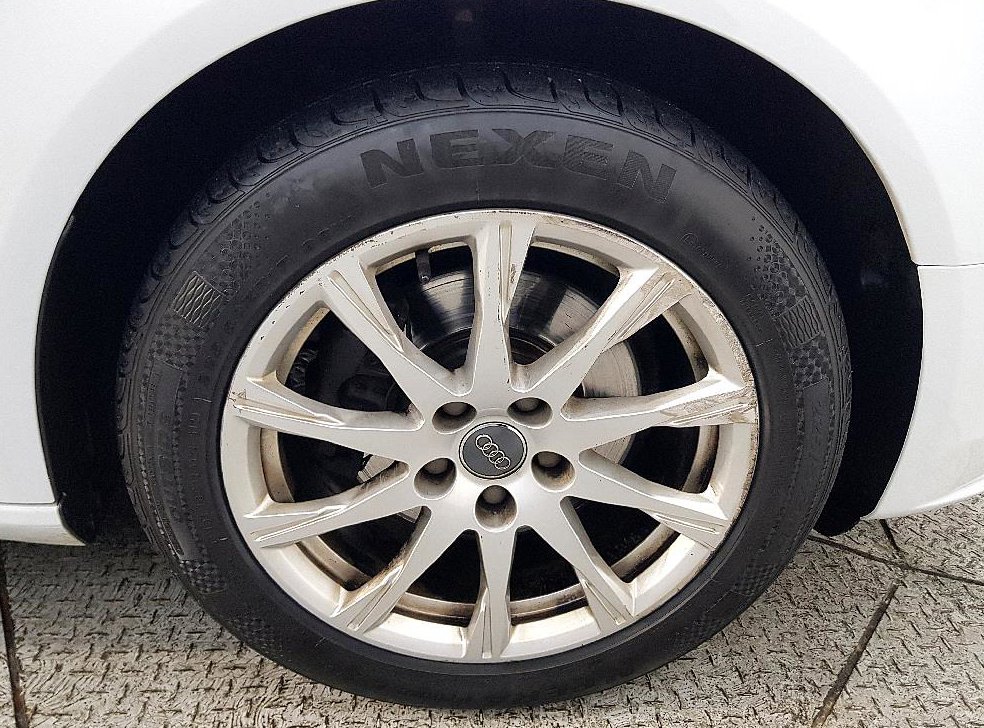 아우디 A4 35 TDI 콰트로 사진 20