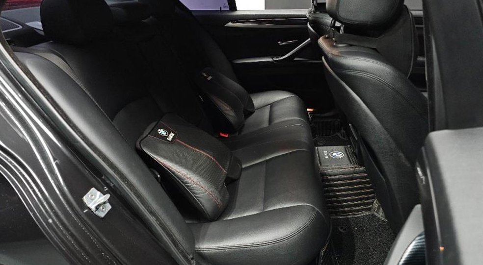 BMW 5시리즈 520d xDrive 사진 11