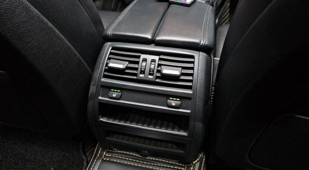 BMW 5시리즈 520d xDrive 사진 17