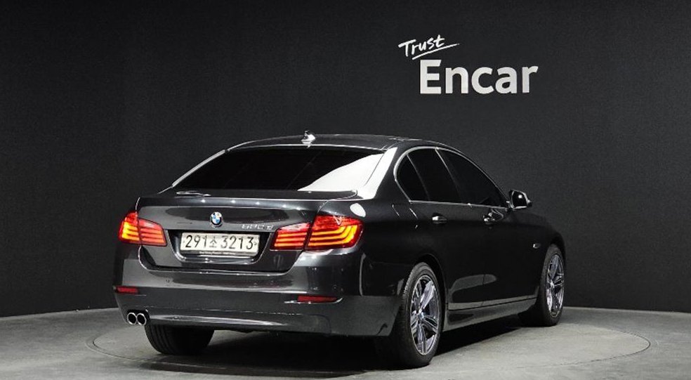 BMW 5시리즈 520d xDrive 사진 2