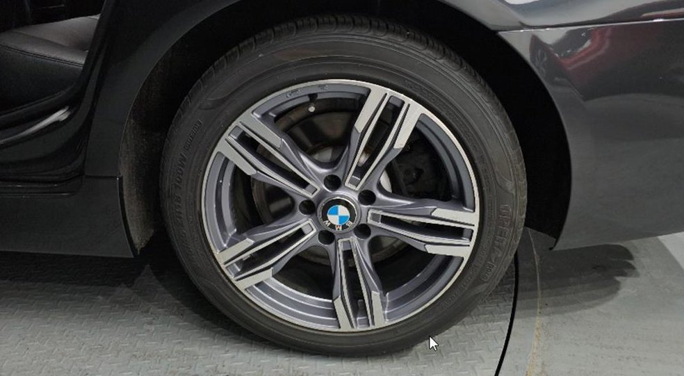 BMW 5시리즈 520d xDrive 사진 20