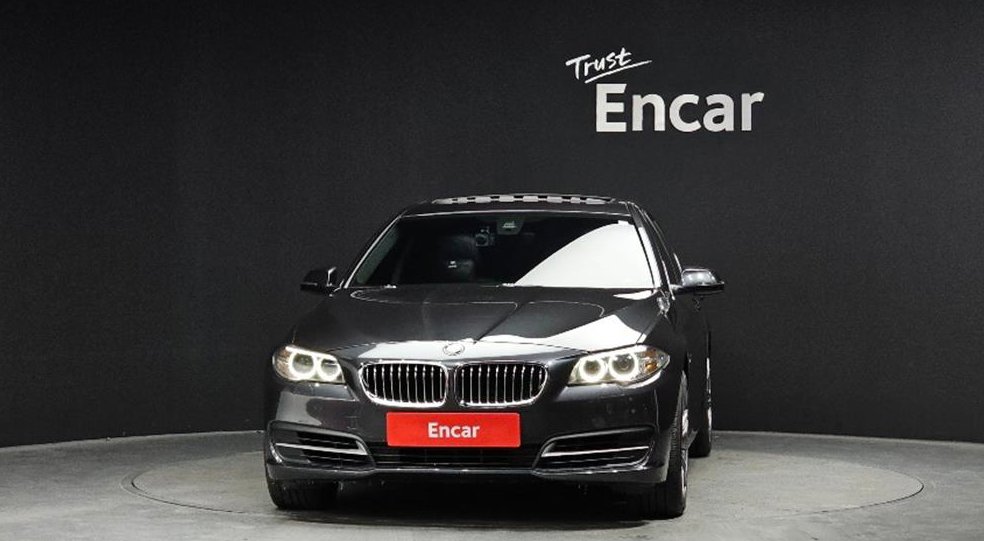 BMW 5시리즈 520d xDrive 사진 3
