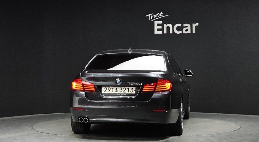 BMW 5시리즈 520d xDrive 사진 4