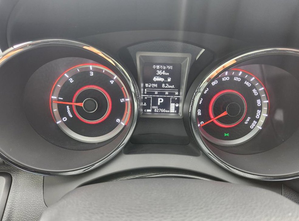 KG모빌리티(쌍용)  티볼리 디젤 2WD 1.6 LX 사진 13