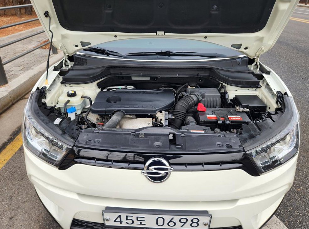 KG모빌리티(쌍용)  티볼리 디젤 2WD 1.6 LX 사진 19
