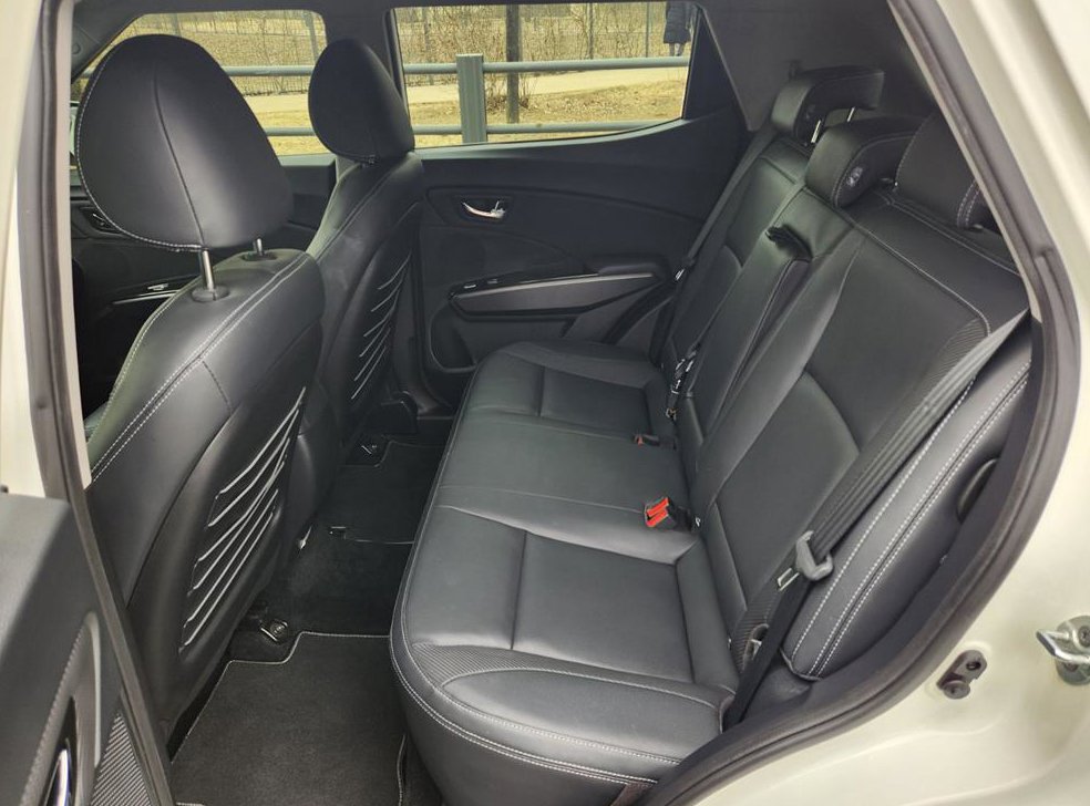 KG모빌리티(쌍용)  티볼리 디젤 2WD 1.6 LX 사진 7