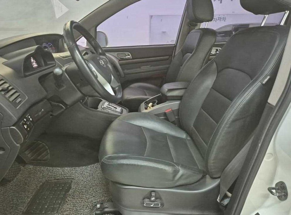 KG모빌리티(쌍용)  코란도 4WD TX 사진 11