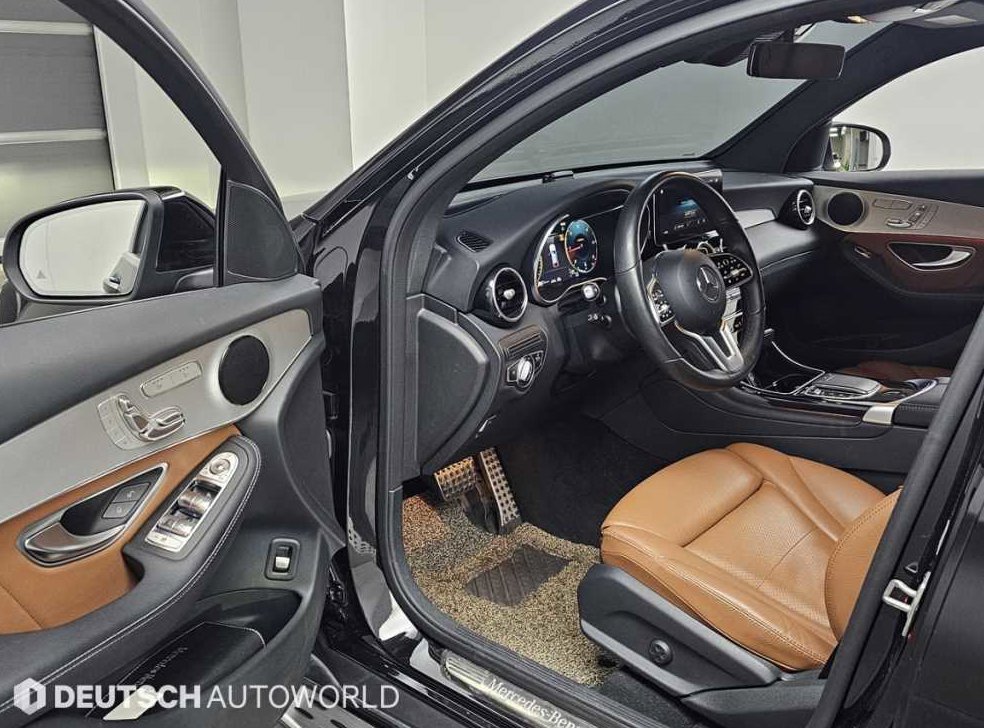 벤츠 GLC 클래스 GLC 220 d 4MATIC 쿠페 사진 11