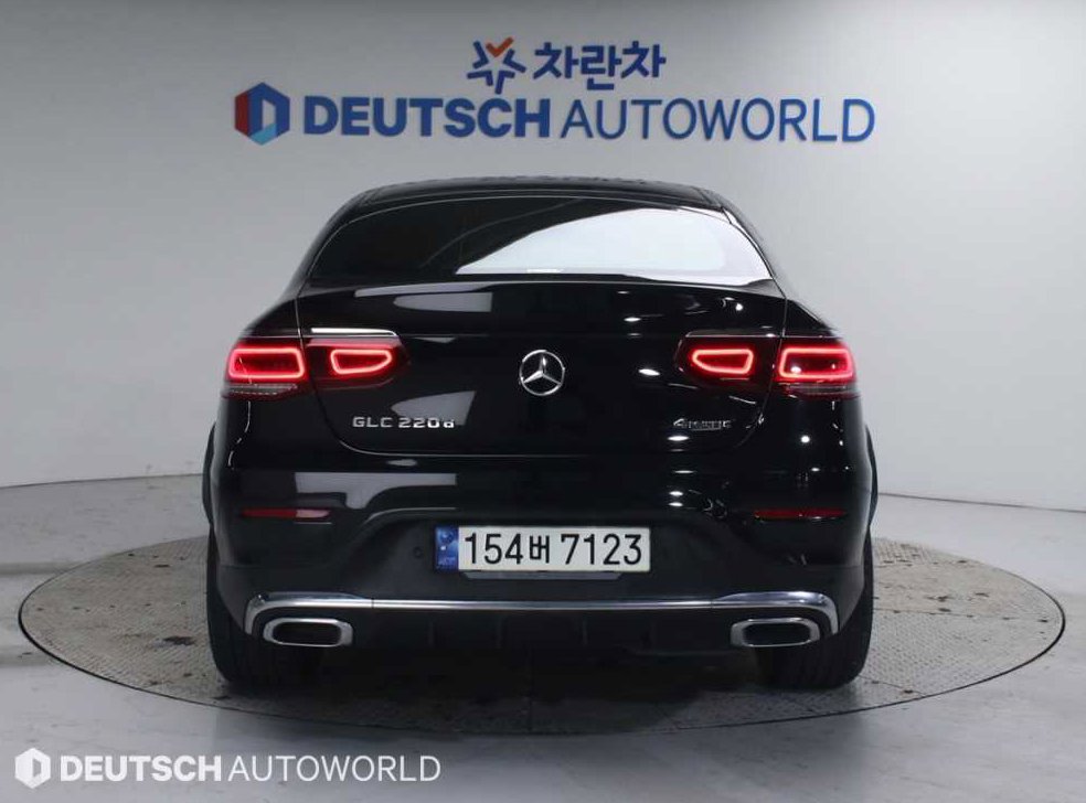 벤츠 GLC 클래스 GLC 220 d 4MATIC 쿠페 사진 4