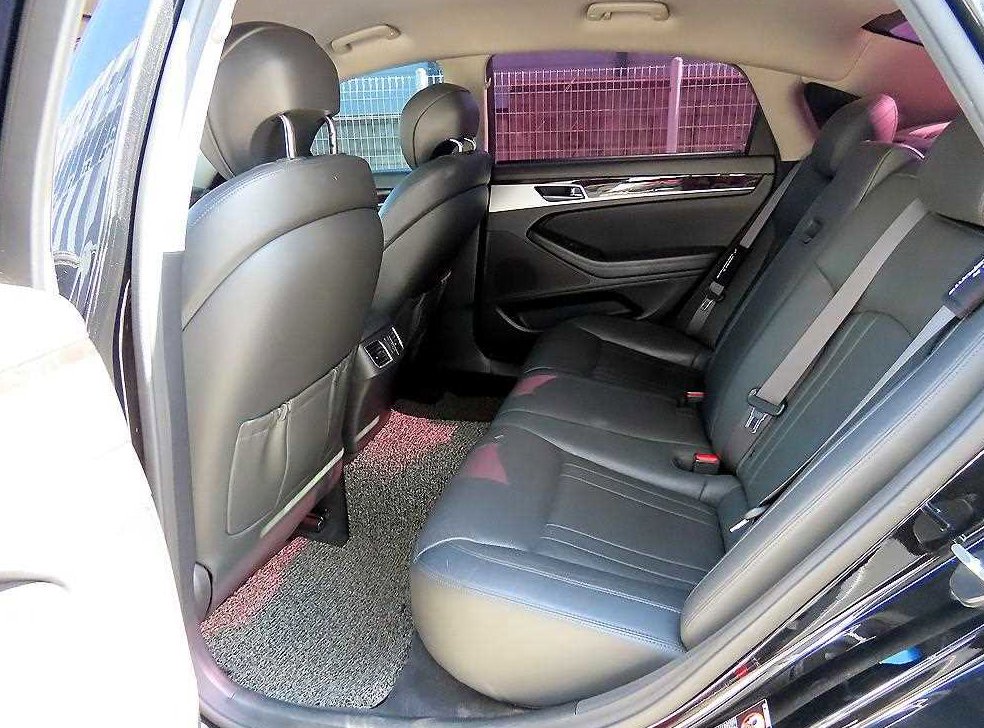 현대 제네시스 G330 모던 AWD 사진 6